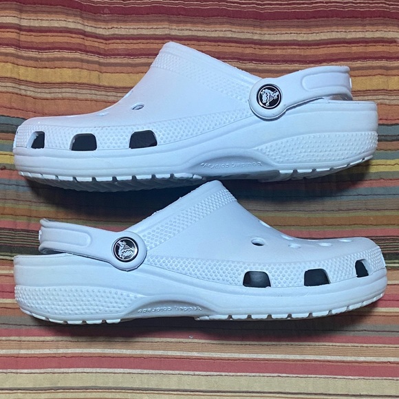 CROCS Clogs - Picture 6 of 7
